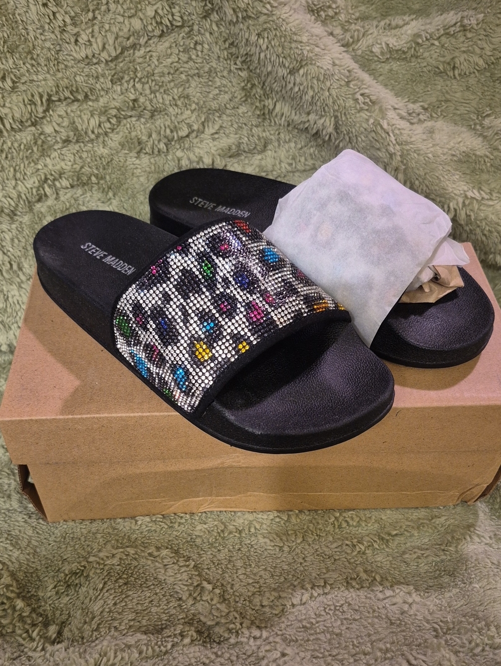 Steve Madden Black Slide With Leopard Beaded Band